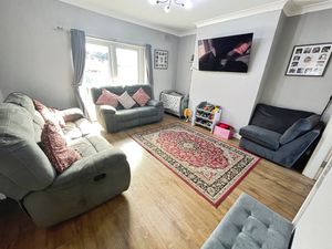 Lounge- click for photo gallery